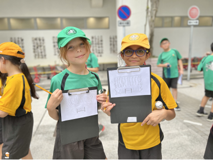 RCHK Primary students on campus_UOI_Drawing_Outdoors_2024_IMG_2278